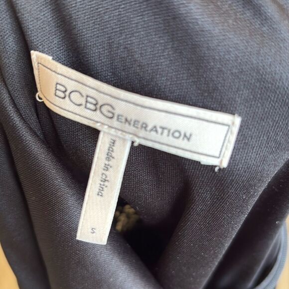 BCBGMaxAzria Black Velvet & Lace Sleeveless Midi Dress w Bow at the Neckline - Picture 6 of 9